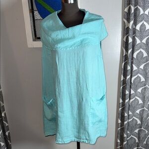 Match Point cowl-neck sleeveless linen tunic with two front patch pockets SZ S